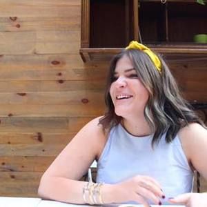 Meet your Posher, Andrea